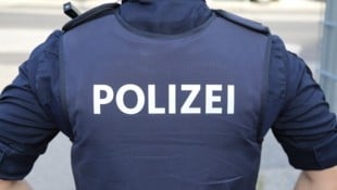 Gerade in Zeiten wie diesen soll der Einsatz der Polizeibeamten gewürdigt werden. Einen unverdienten Online-Shitstorm muss sich kein Beamter gefallen lassen. (Bild: Pressefoto Scharinger/Daniel Scharinger/Pressefoto Scharinger © Albin Schuster)