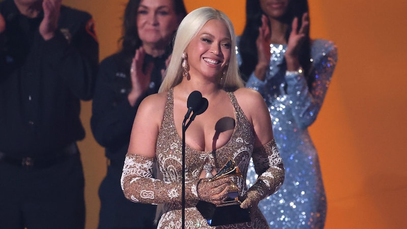 Beyoncé also picked up the Grammy for Best Album of the Year. (Bild: APA/Getty Images via AFP/GETTY IMAGES/Amy Sussman)