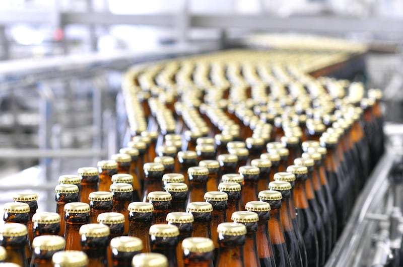 Alkoholfreies Bier ist bereits auf dem Markt angekommen. (Bild: stock.adobe.com/industrieblick - stock.adobe.com)