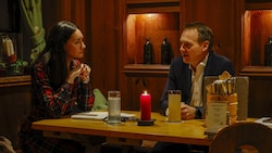 Redakteurin Elisa Torner im Gespräch mit Landespolizeidirektor Bernhard Rausch