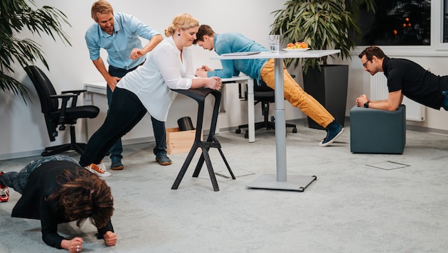 The Move Days exercises loosen up everyday working life and can ease discomfort. (Bild: Movevo/Martin Hoffmann)