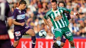 Maierhofer im Rapid-Dress (re.) gegen Austrias Dragovic.