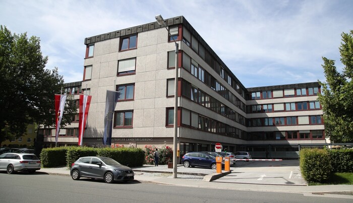 Up to 200 apartments are to be built in Michael-Pacher-Straße after the state administration ...