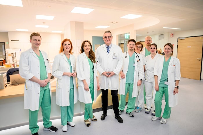 Primarius Dr. Georg Sprinzl mit seinem Team der HNO-Abteilung an der Universitätsklinik St. Pölten.