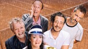 Ein Tennisclub wird zum Schauplatz für einen Clash der Kulturen, in dem jeder so seine ...