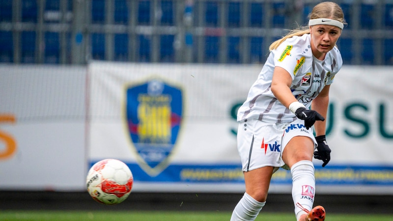 Maria Olsen zauberte im Rheindorf zweieinhalb Jahre lang – nun spielt sie für Liga-Konkurrent Austria Wien. (Bild: GEPA pictures)