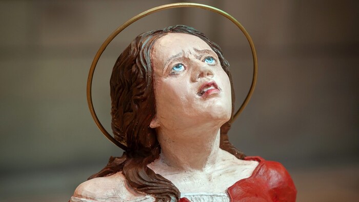 Unbekannte köpften die Marienstatue, deren Haupt ist verschwunden