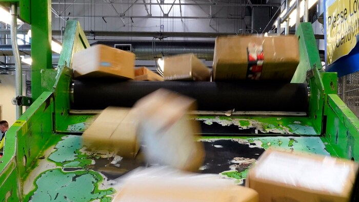 Im Zuge des neuen Handelskonflikts zwischen Washington und Peking hat die US-Post angekündigt, ...
