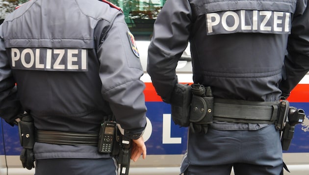 An employee alerted the police because a woman covered in blood had fled into his store. (Bild: LPD Wien)