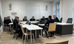 Ein 36-jähriger Polizist nahm auf der Anklagebank Platz.