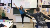 Elena Eidler zeigte den Schülern eine Reihe von Übungen.