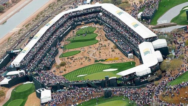 Im „Kolosseum“ des TPC Scottsdale eskalierte es im Vorjahr bei den Phoenix Open komplett. (Bild: Phoenix Open)