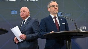 Der Machtpoker ums Kanzleramt hat sich am Mittwoch weiter zugespitzt.