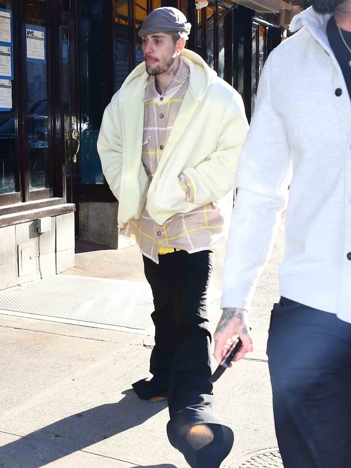 Nagen etwa Ehe-Probleme an Justin Bieber? Oder ist es einfach der Schlafmangel eines Jungpapas, ...