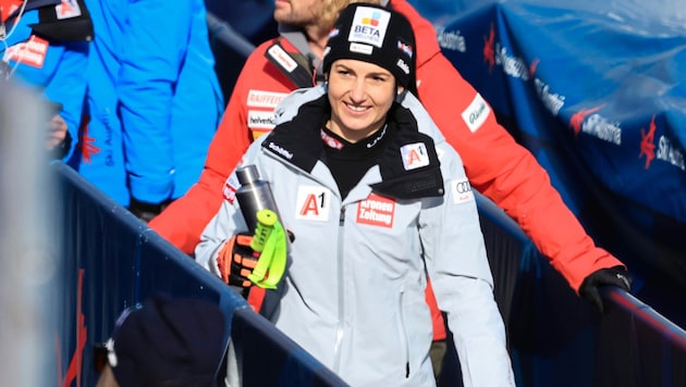 Stephanie Venier ist beim WM-Super-G in Saalbach zur Goldmedaille gerast. (Bild: Birbaumer Christof)