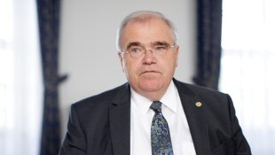 Die Ermittlungen wegen mutmaßlicher Falschaussage gegen Wolfgang Brandstetter laufen gesondert ...