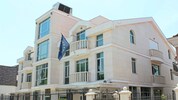 In Podgorica, der Hauptstadt Montenegros, marschierte der vermeintliche Informant in die ...