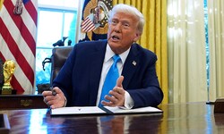Trump unterzeichnet ein Dekret nach dem anderen.