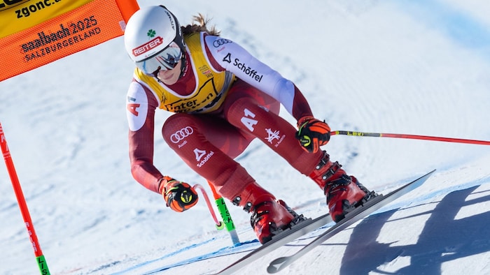 Skifahren (Mirjam Puchner im Bild)...