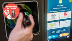 Auch wenn es nur ein paar Cent sind, die jeder einzelne gibt – gemeinsam können große Summen für ...