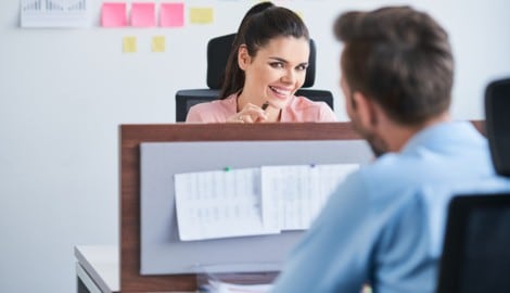 Ein kleiner Flirt oder nur herzliche Freundlichkeit?