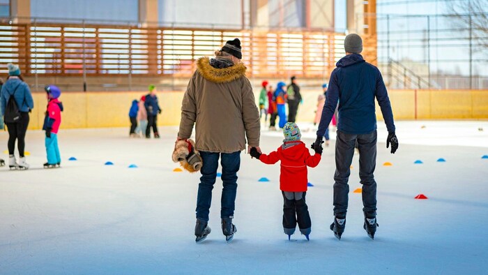 Am 11. Februar und am 13. Februar steht Kindern und Jugendlichen bis 18 Jahren die Kunsteisbahn ...