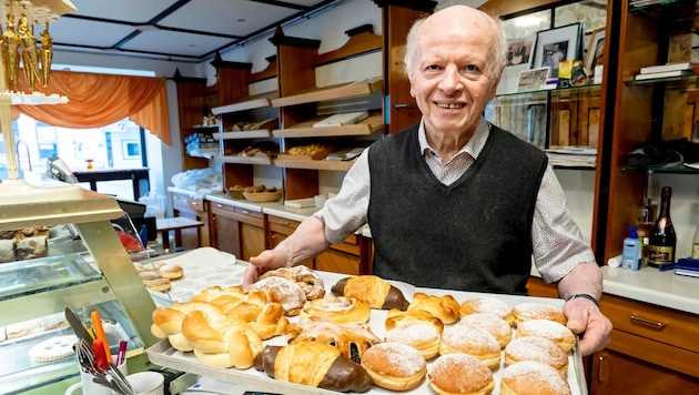 Norbert Fröstl and his café of the same name in Wiener Straße are definitely worth a visit. As long as he is still around. (Bild: Imre Antal)