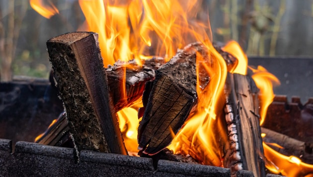 In Germany, a mother set fire to a charcoal barbecue in a caravan and killed her son (symbolic image). (Bild: stock.adobe.com)