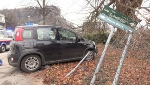 In Bregenz hatte ein 61-Jähriger während der Fahrt einen medizinischen Notfall. (Bild: Maurice Shourot)