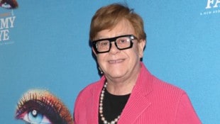 Elton John im November 2024 (Bild: 2024 Invision, Greg Allen/Invision/AP, File)