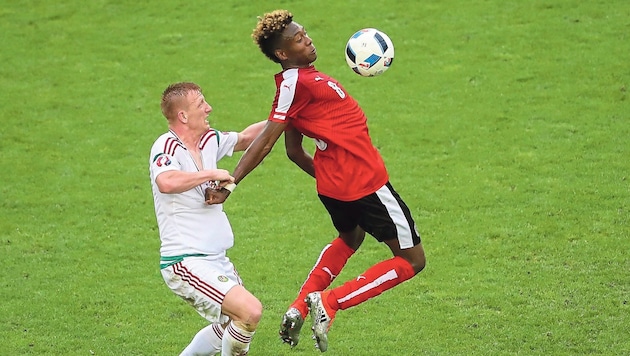 Kleinheisler (li.) einst im EM-Duell mit David Alaba. (Bild: GEPA/GEPA pictures)