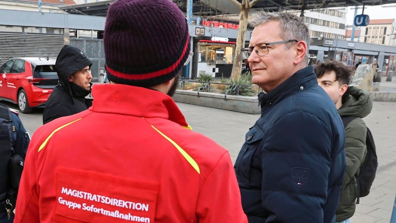 Bezirksvorsteher Papai ist mit dem Verbot rundum zufrieden. (Bild: Zwefo)