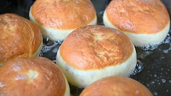 Auch zu Ostern werden Faschingskrapfen gegessen.