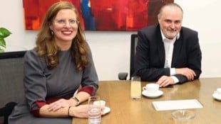 Neues Regierungsduo: Landeshauptmann Hans Peter Doskozil (SPÖ) und Stellvertreterin Anja Haider-Wallner (Grüne) (Bild: Reinhard Judt)