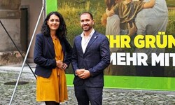 Timon Scheuer mit der derzeit erkrankten grünen Klubobfrau Sandra Krautwaschl (im ...