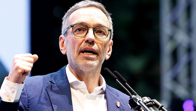 Herbert Kickl longs for his party to return to the Ministry of the Interior. The ÖVP is not happy about this. That is explosive. (Bild: APA/TOBIAS STEINMAURER)