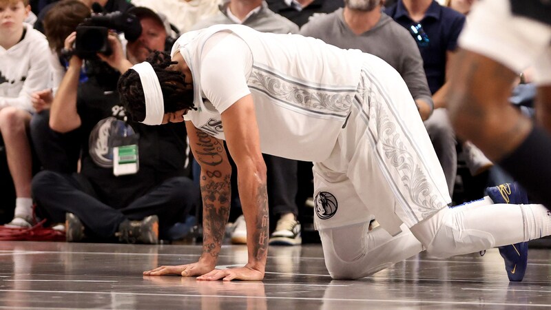 Davis had to leave the court injured in the third quarter. (Bild: AFP/APA/Getty Images via AFP/GETTY IMAGES/Tim Heitman)