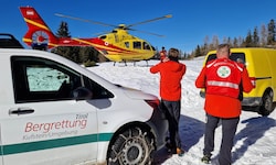 Die Schwerverletzte wurde mit dem Notarzthubschrauber ins Krankenhaus geflogen.