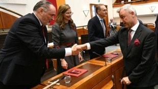 Norbert Hofer fühlt sich von Hans Peter Doskozil „gekränkt“. (Bild: APA/HELMUT FOHRINGER)