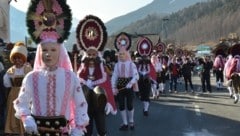 Die mystische Abteilung der Tarrenzer Fasnacht: Die beeindruckenden Roller und Scheller.  (Bild: Daum Hubert)