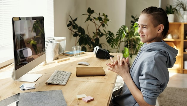 Sechs Stunden an kostenloser Lernbegleitung stehen Schülern zur Verfügung. (Symbolbild) (Bild: GoStudent/Stockfoto)