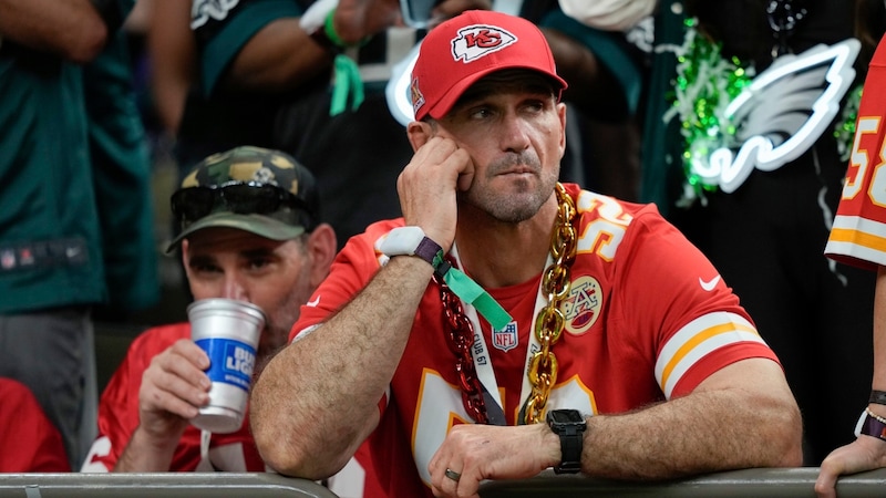 Sad fans (Bild: AP)