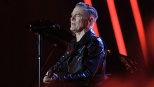 Bryan Adams sollte in Australien ein Konzert spielen ... dazu aber kam es nicht. (Bild: Karl-Josef Hildenbrand / dpa / picturedesk.com)