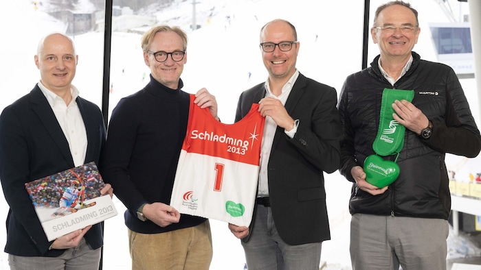 Studienautor Schwillinsky mit dem Schladminger Tourismus-Duo Keinprecht und Schattleitner sowie ...