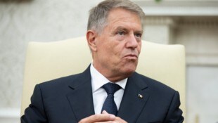 Klaus Johannis zog den Hut.