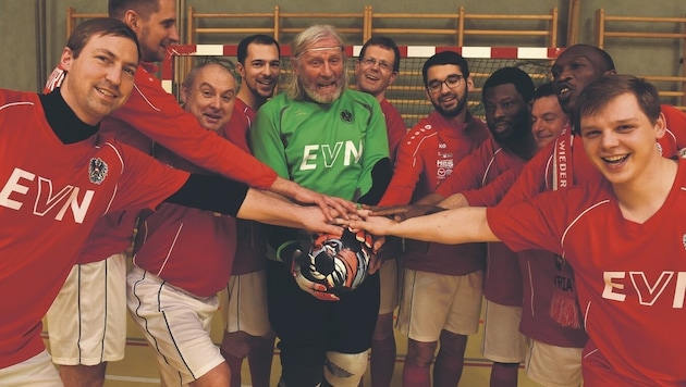 Have fun playing soccer: Austria's national team of priests (Bild: Österreichische Priesternationalmannschaft )