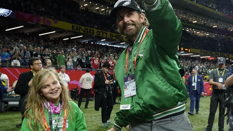 Lea de Seine had a lot of fun with her dad. (Bild: APA/AFP/TIMOTHY A. CLARY)