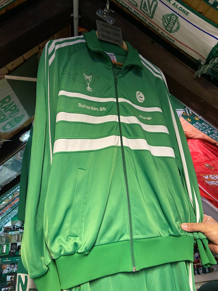 A special treasure: the warm-up tracksuit from the 1985 European Cup final.