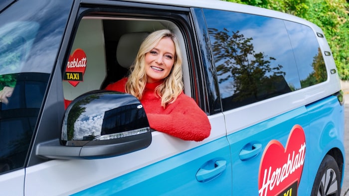 In ihrer ersten großen TV-Produktion spielt Ritschl den Amor für Liebeshungrige aus ganz ...