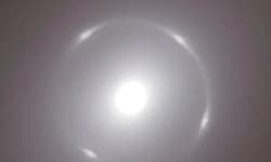 Der neu entdeckte Einstein-Ring
